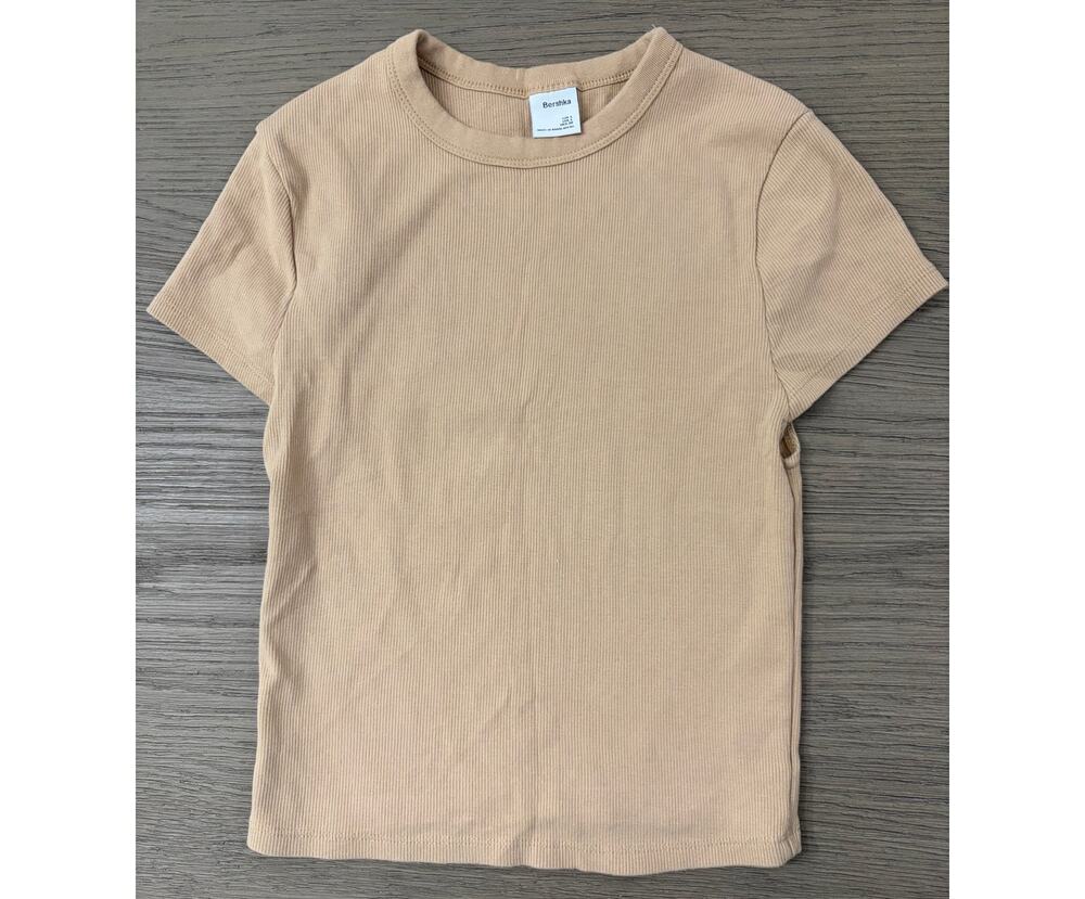 Bershka Women's Size L Crop Top Short Sleeve Crew Neck Knit Beige Ribbed Shirt